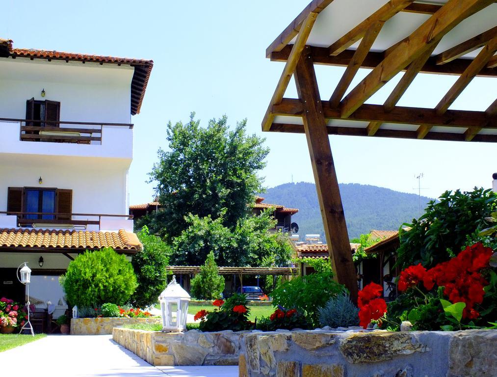 Christaras Apartments Vourvourou Exteriér fotografie