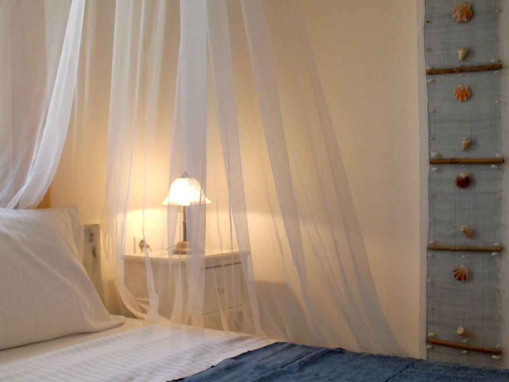 Christaras Apartments Vourvourou Pokoj fotografie